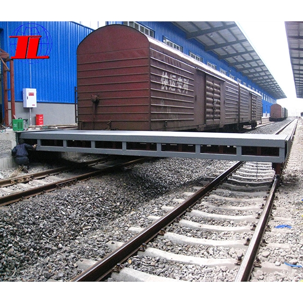 南宁伸缩铁路跨桥